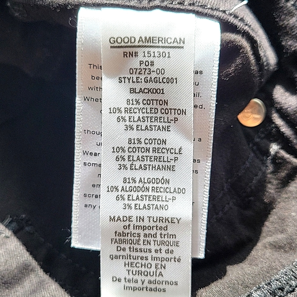 Good American Black Good Legs Crop Jeans size 6/28 GAGLC001 - Picture 9 of 10